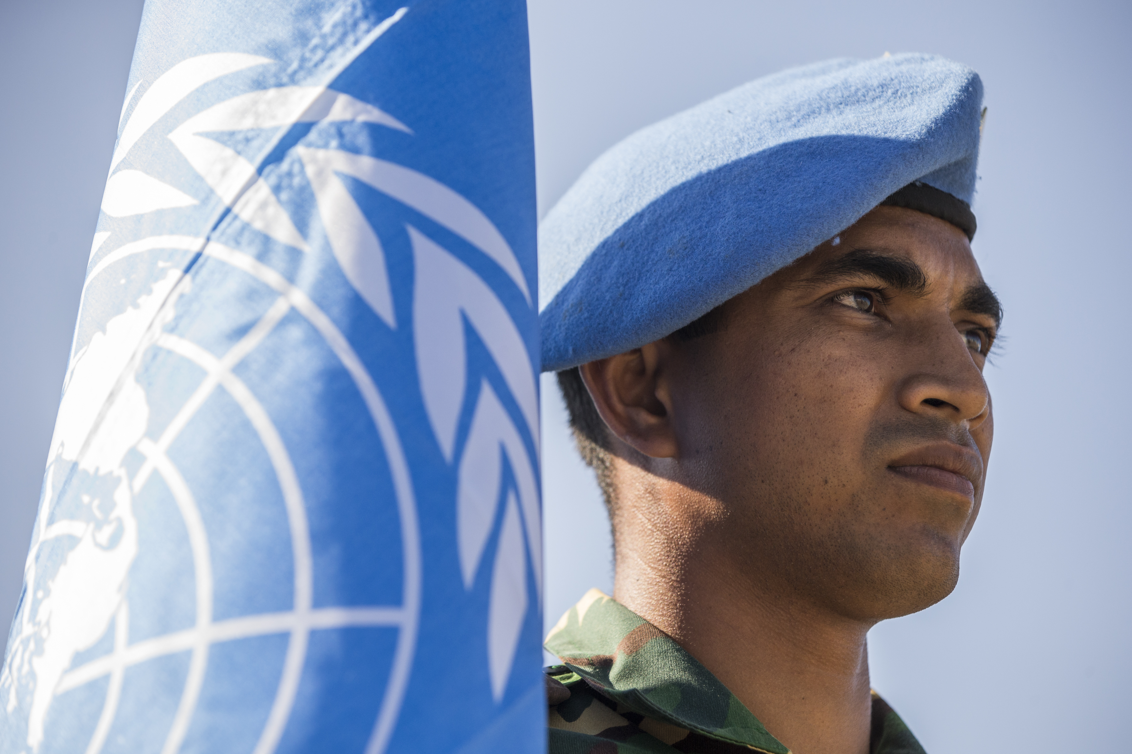 Задание оон. Миротворческие силы ООН. Миротворцы ООН. Миротворческие миссии ООН. Солдаты ООН.