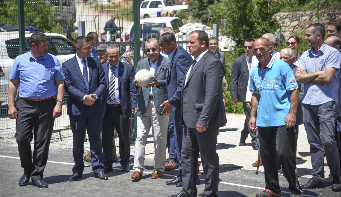 SRSG Zahir Tanin Visits Dragash/Dragaš municipality, inaugurates multi ...