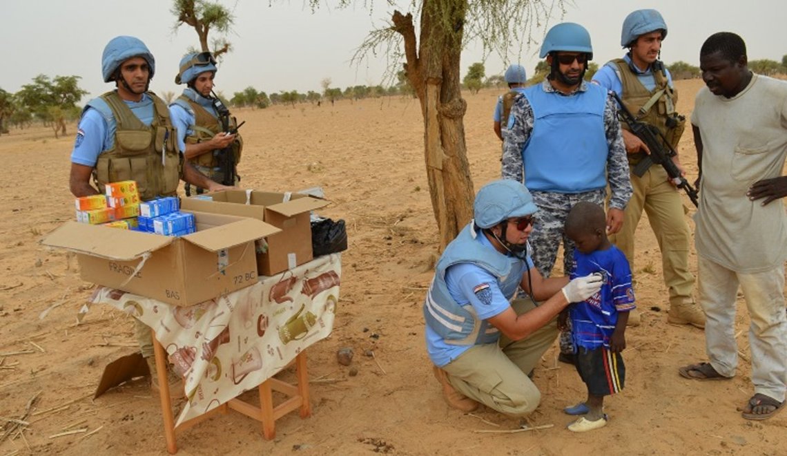 Dans Le Centre Du Mali, La Police De L’ONU Renforce La Confiance Entre ...