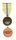 本勋章饰带中央为一个联合国蓝色窄条，上下两边是较宽的暗黄色、即沙漠色，在观察团服务90天才具有获奖资格。